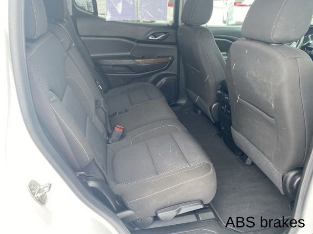 Used 2023 GMC Acadia SLE image 29