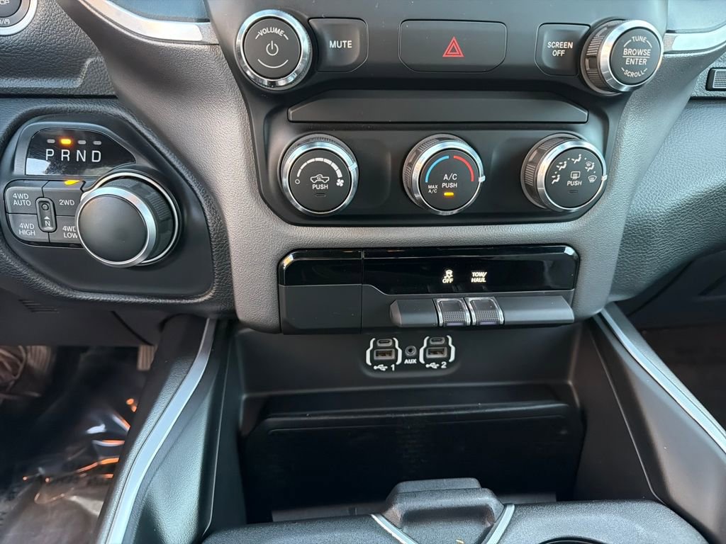 Used 2021 RAM 1500 Big Horn image 31