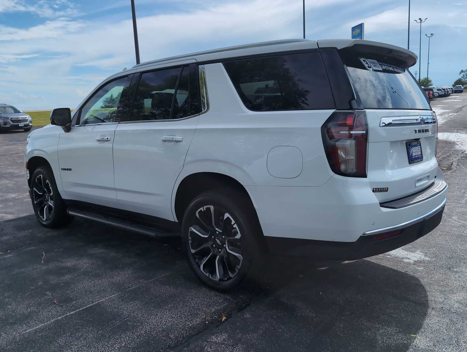 Used 2023 Chevrolet Tahoe LT w/ Luxury Package AWD/4WD image 8