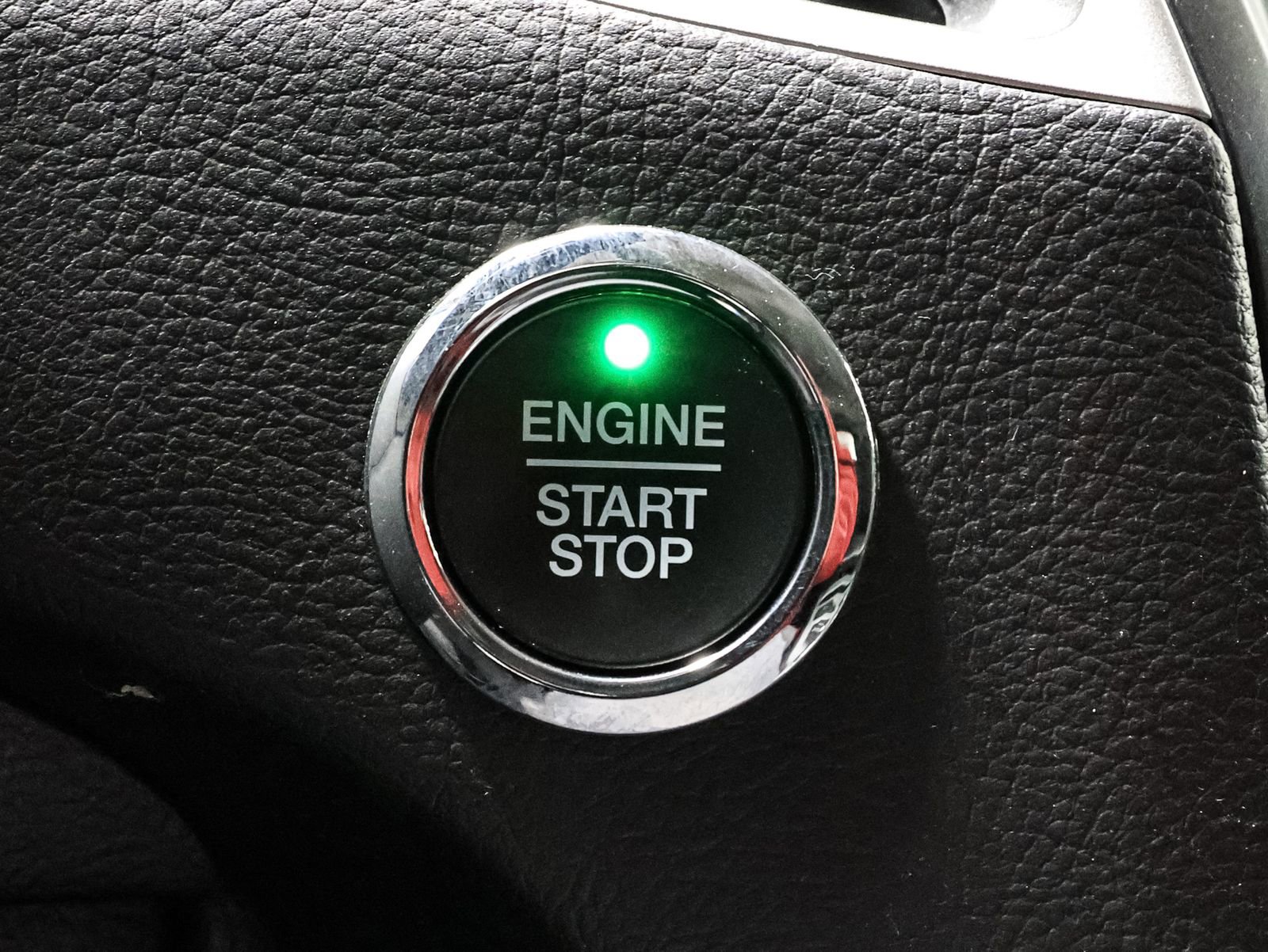 Used 2022 Ford Edge SEL image 39