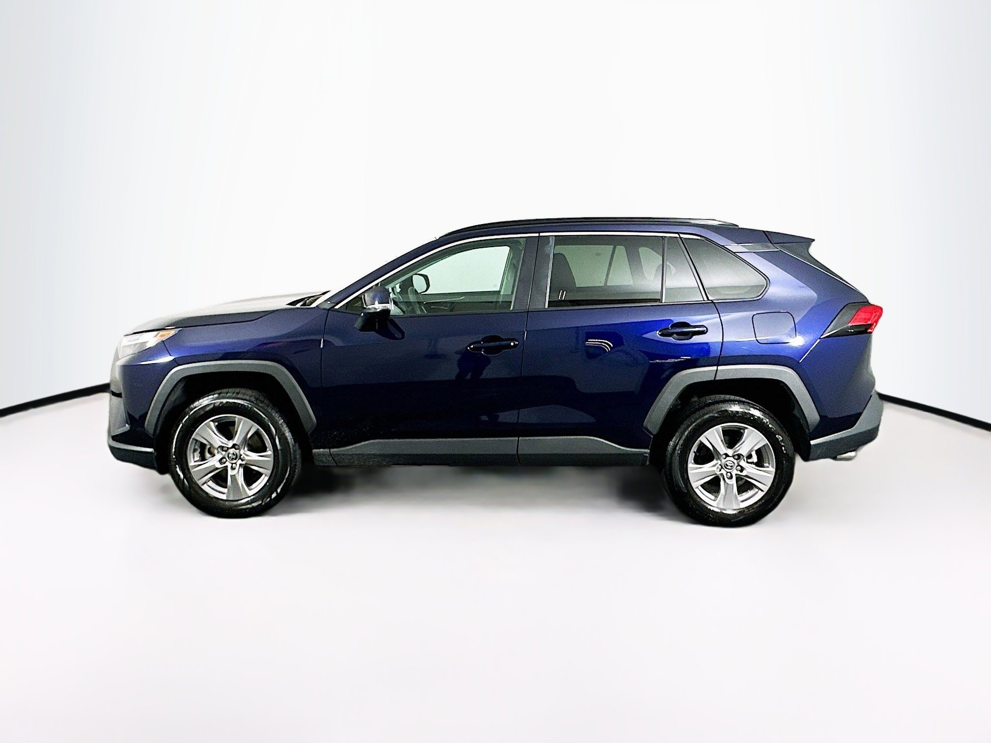 Used 2024 Toyota RAV4 XLE image 4