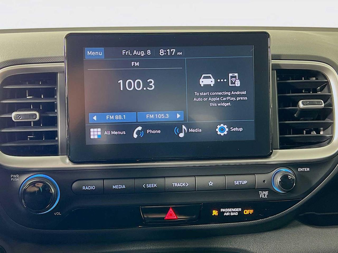 New 2025 Hyundai Venue SEL image 9