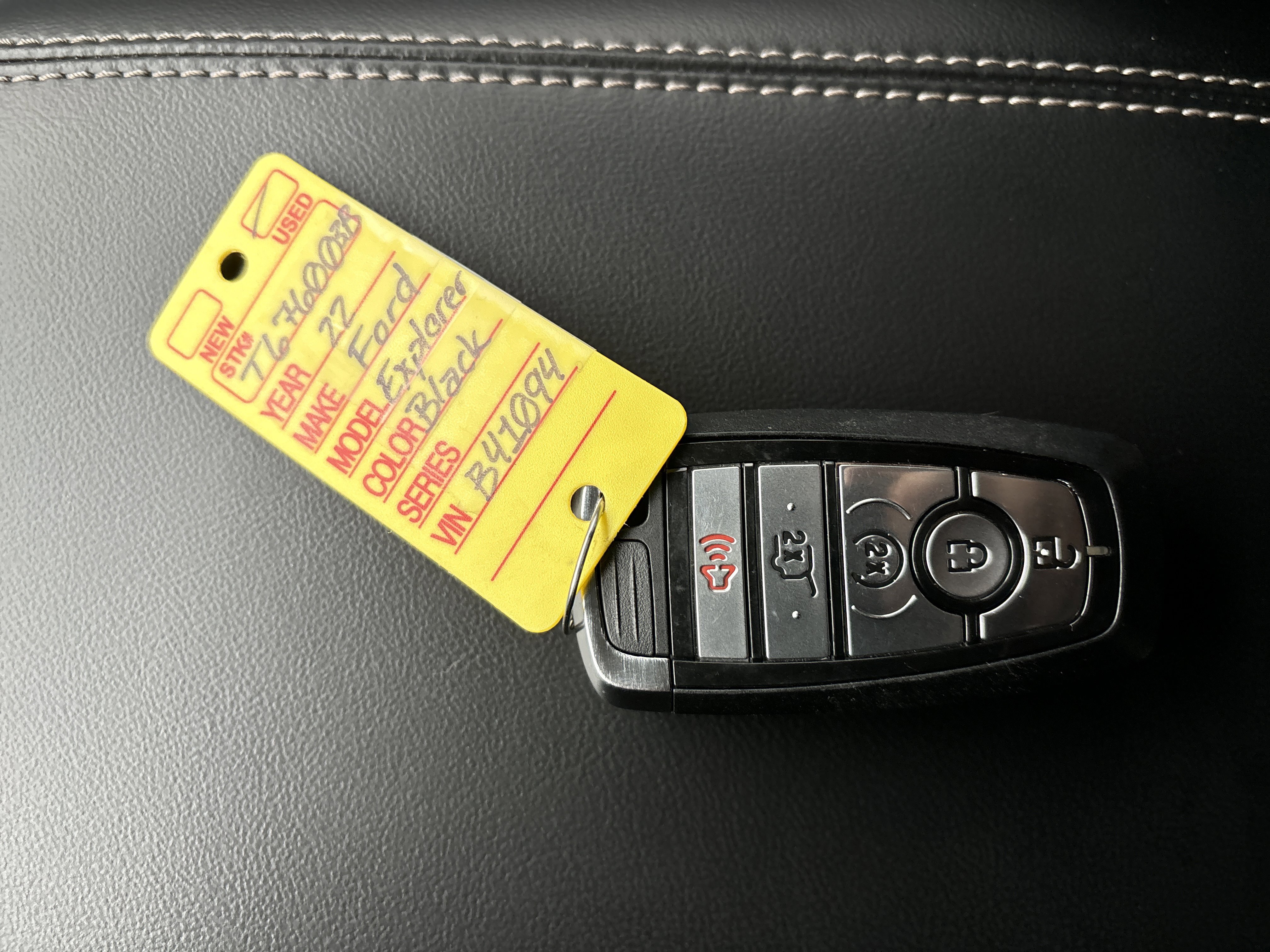 Used 2022 Ford Explorer XLT w/ Equipment Group 202A image 32