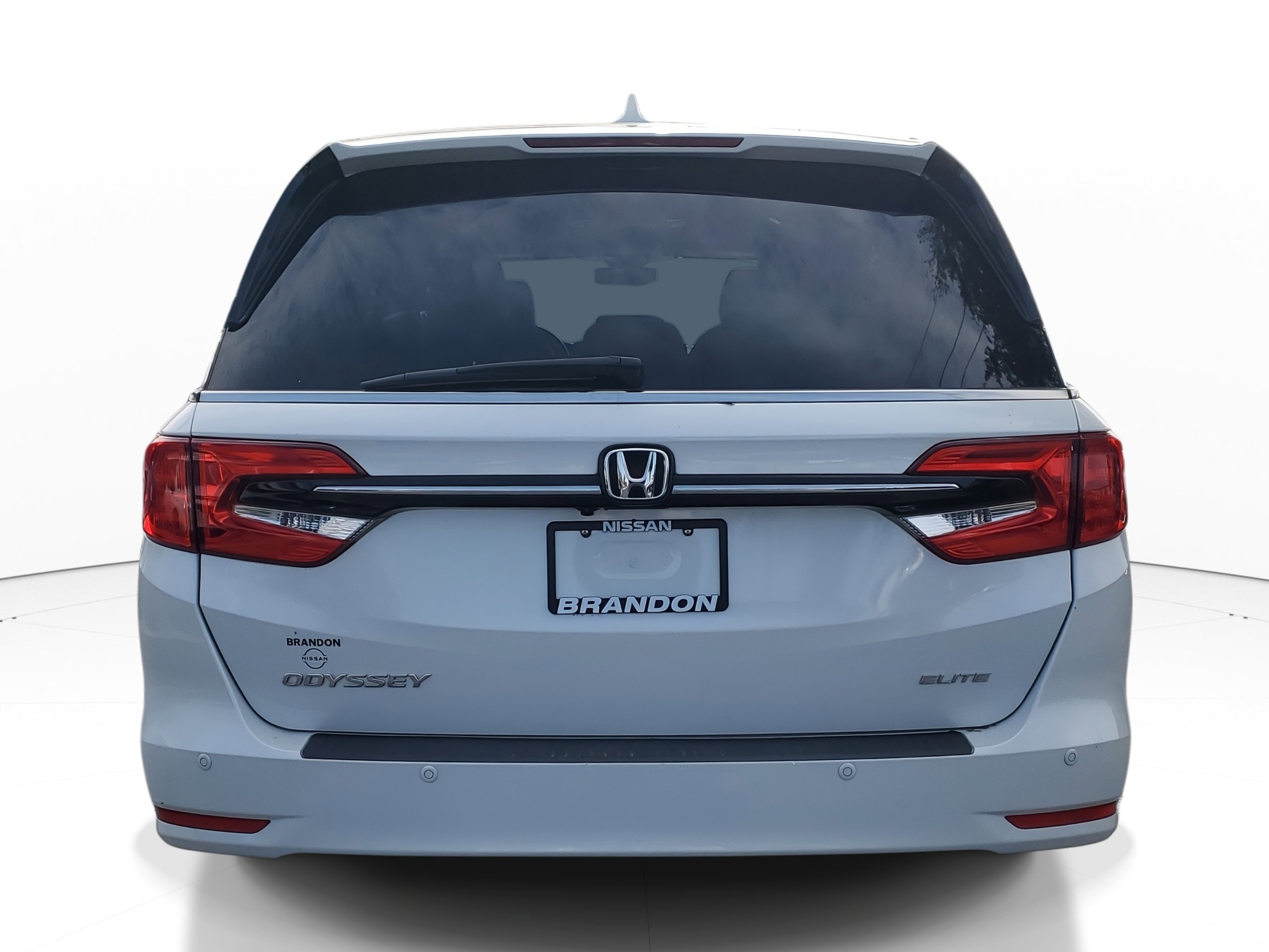 Used 2023 Honda Odyssey Elite image 6