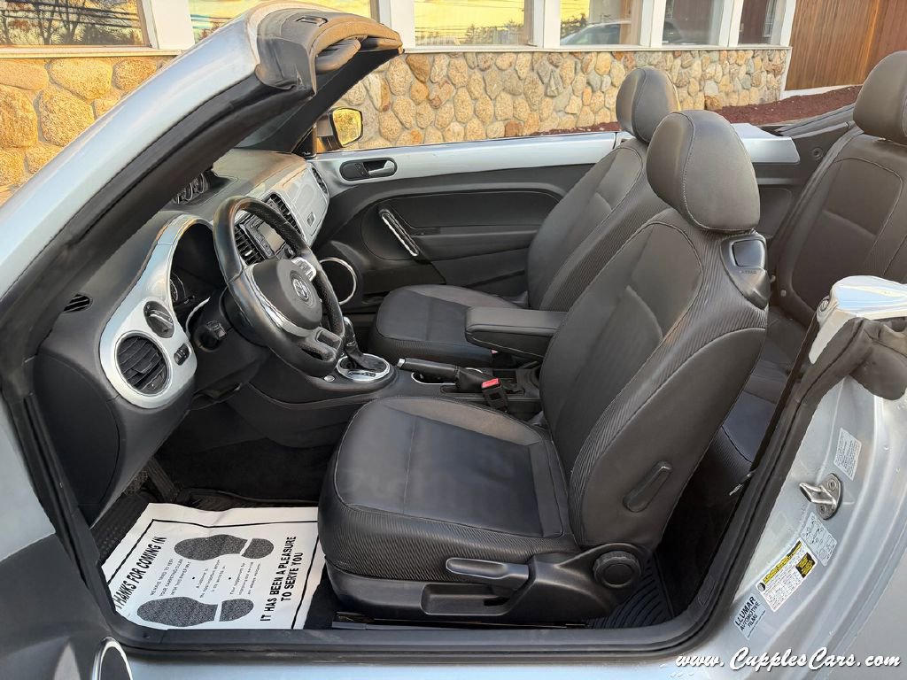 Used 2015 Volkswagen Beetle TDI image 3