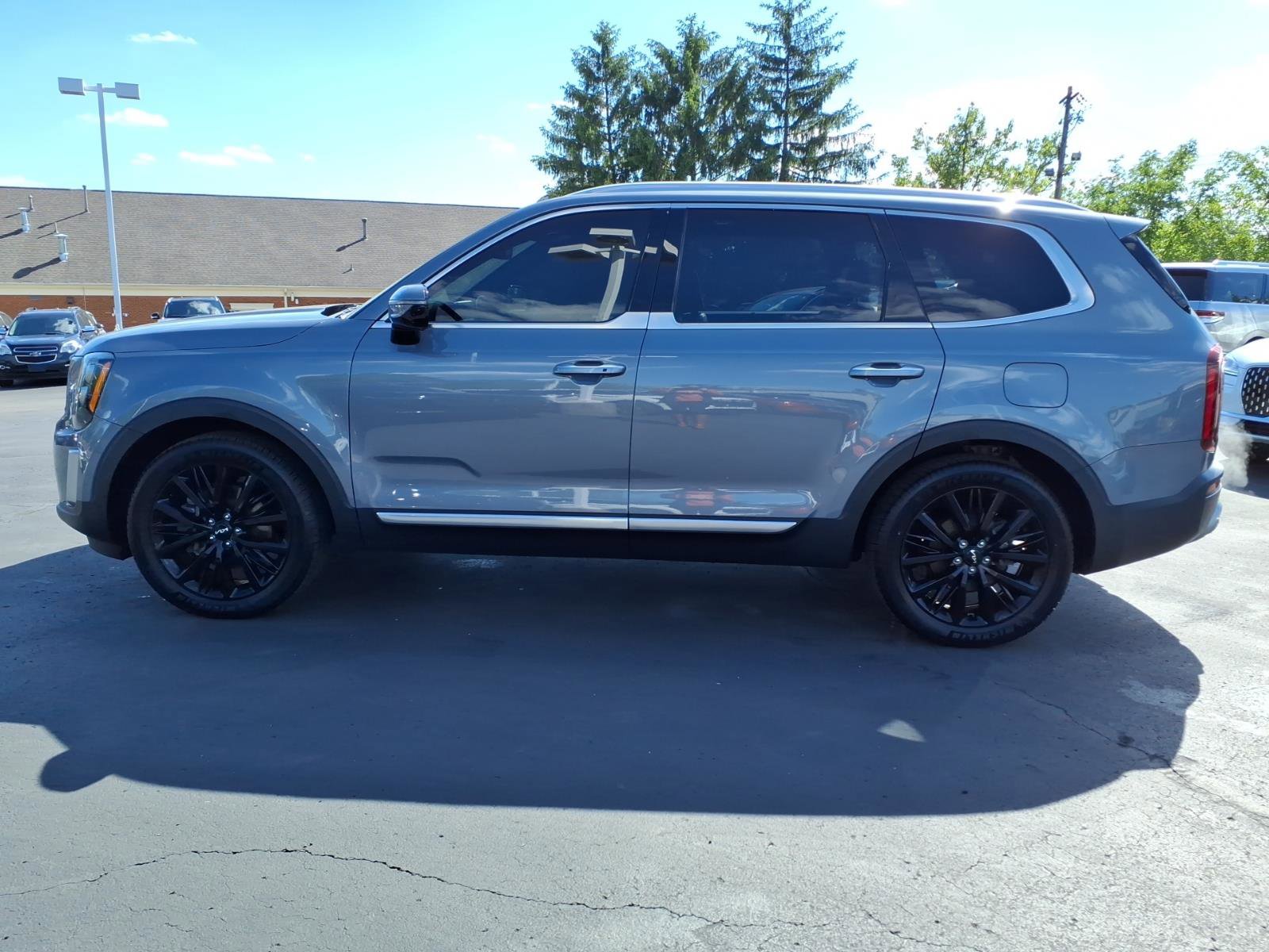 Used 2022 Kia Telluride SX w/ SX Prestige Package AWD/4WD image 4