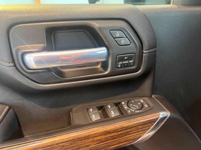 Used 2021 Chevrolet Silverado 2500 High Country AWD/4WD image 12