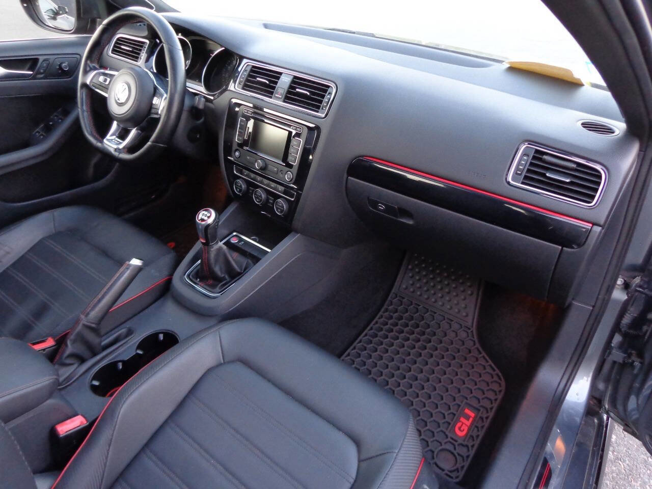 Used 2015 Volkswagen Jetta GLI SEL FWD image 11