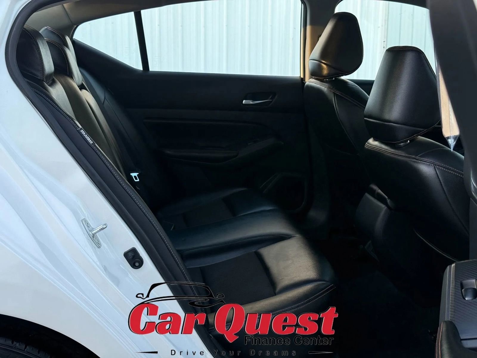 Used 2022 Nissan Altima 2.5 SR FWD image 14