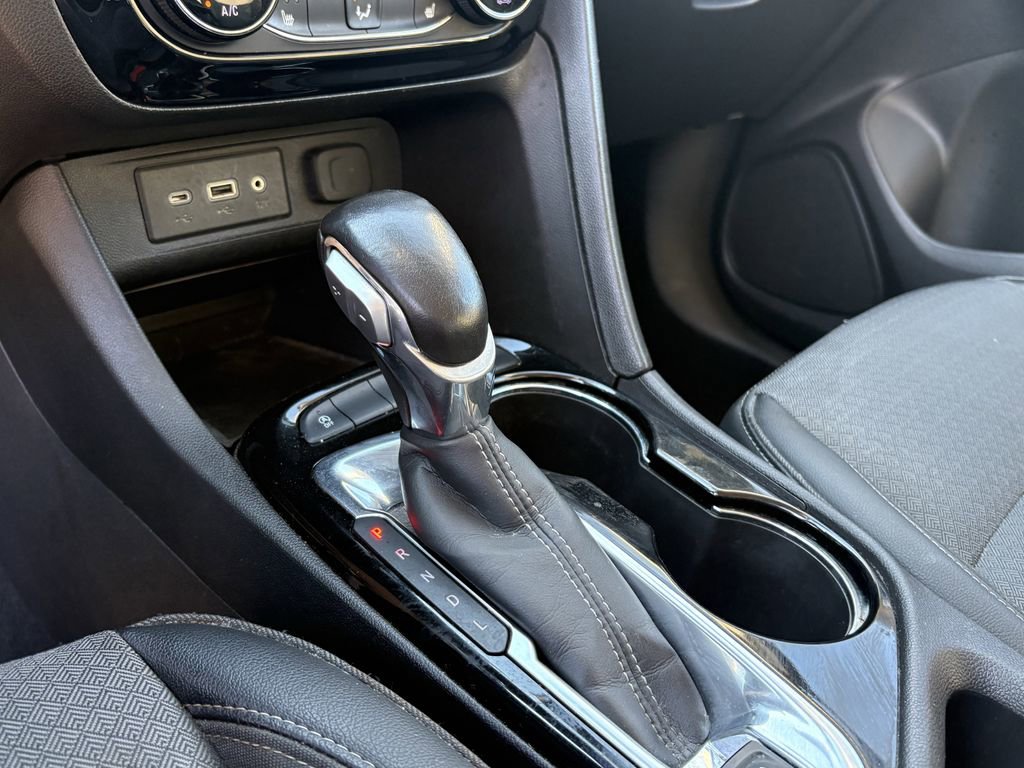 Used 2021 Buick Encore GX Select w/ Sport Touring Package image 19