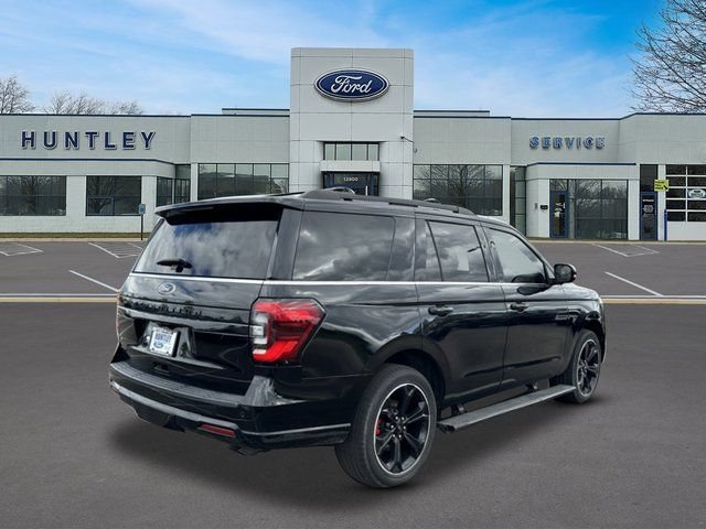 Certified 2022 Ford Expedition Limited AWD/4WD image 4