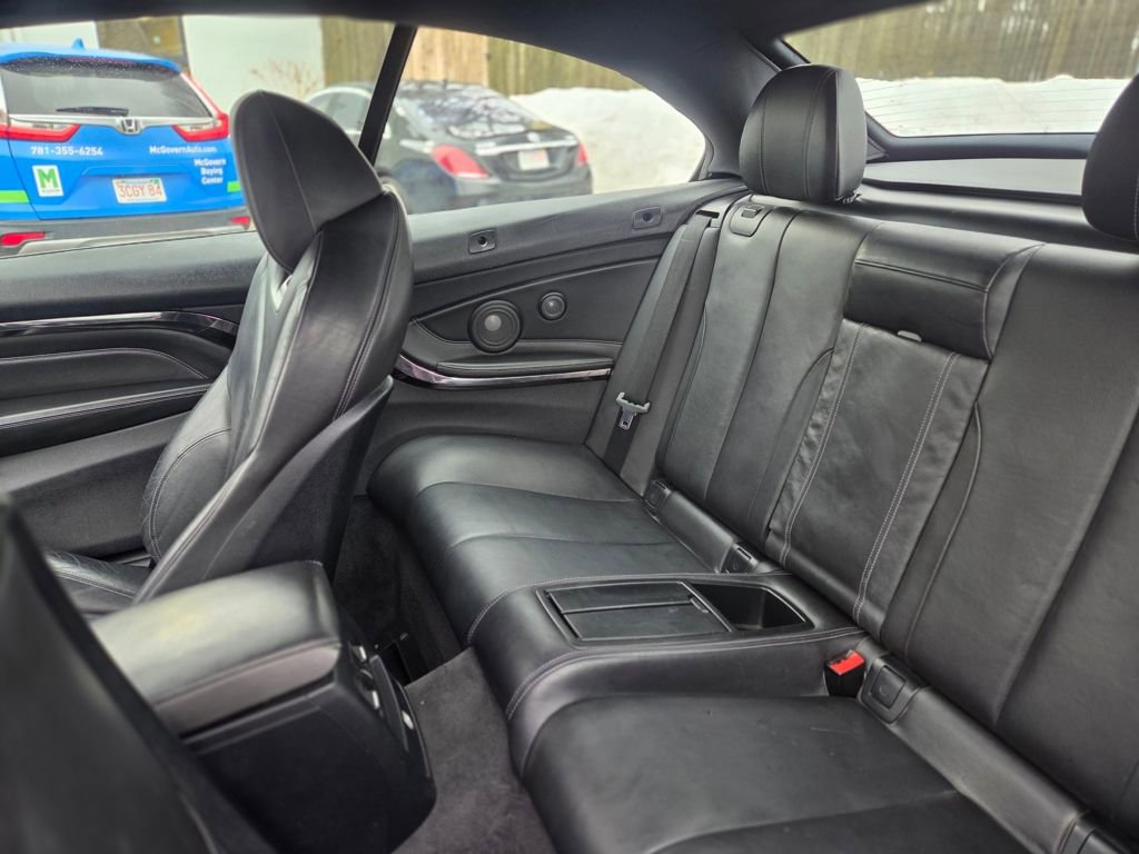 Used 2015 BMW M4 Convertible image 24