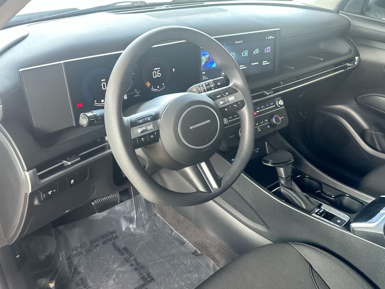 Used 2026 Hyundai Tucson SE FWD image 13