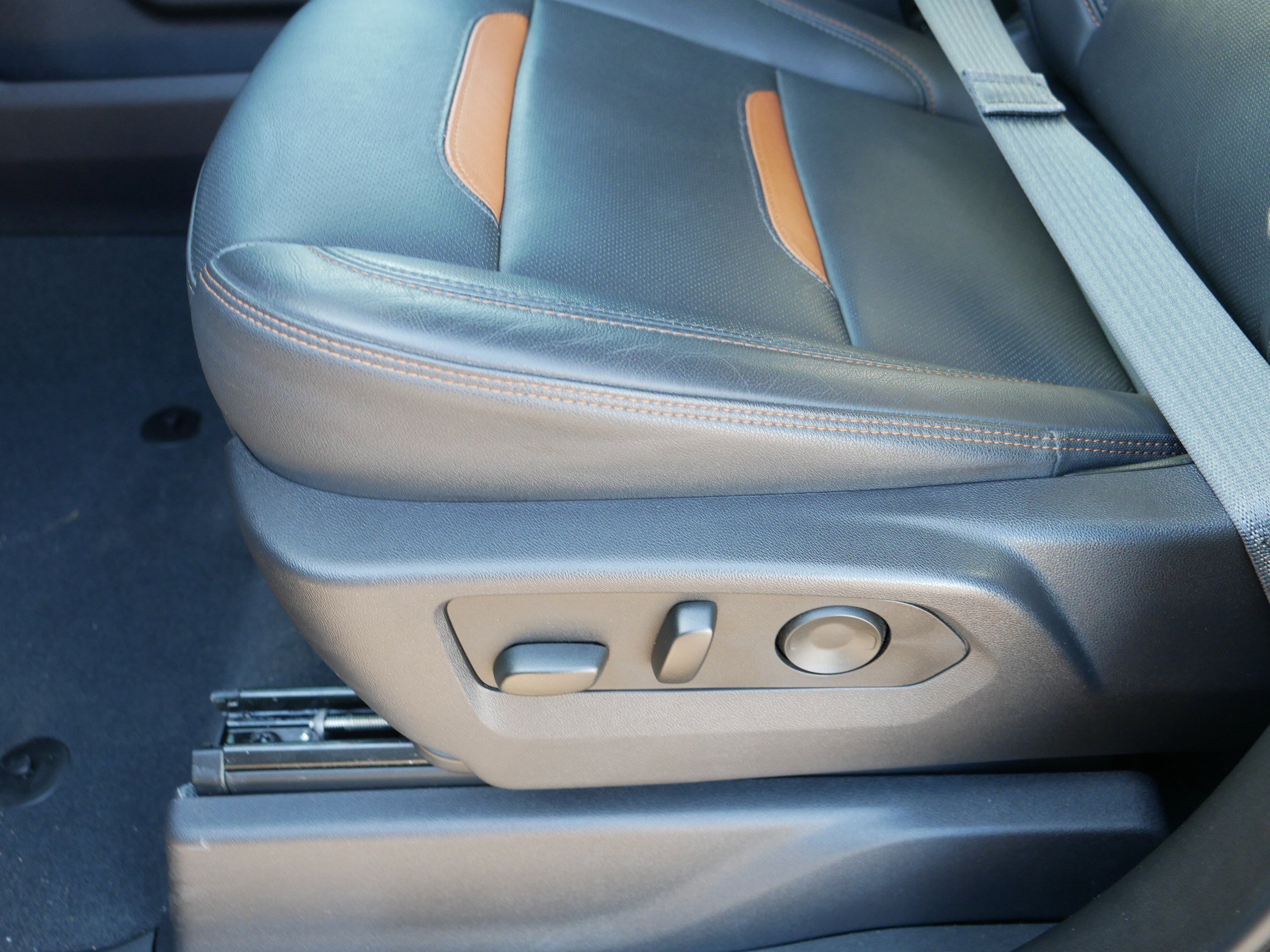 Certified 2024 GMC Sierra 1500 AT4 w/ Technology Package image 20