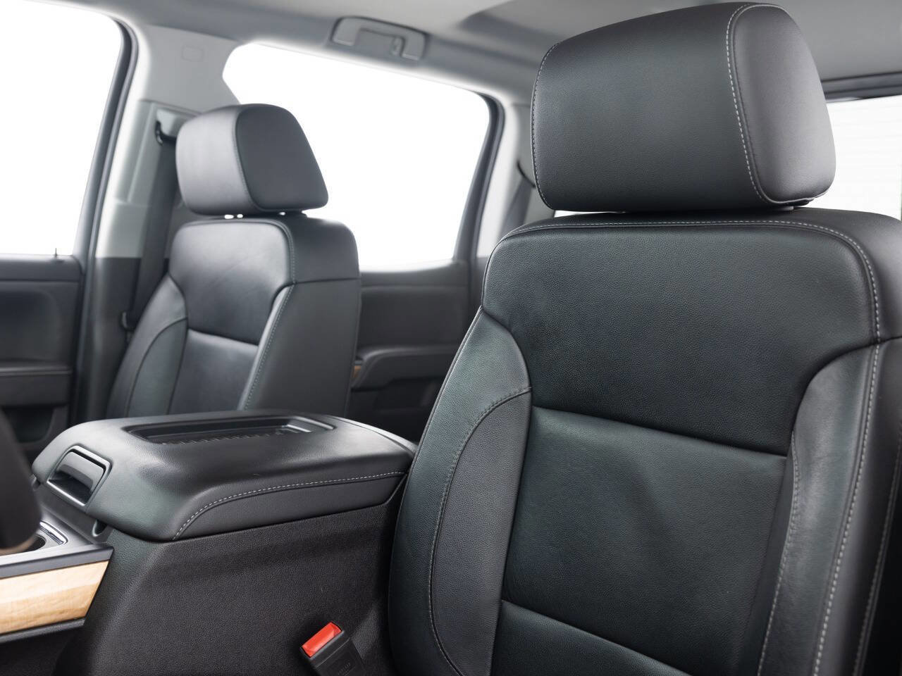 Used 2018 Chevrolet Silverado 1500 LTZ w/ Sport Package image 22