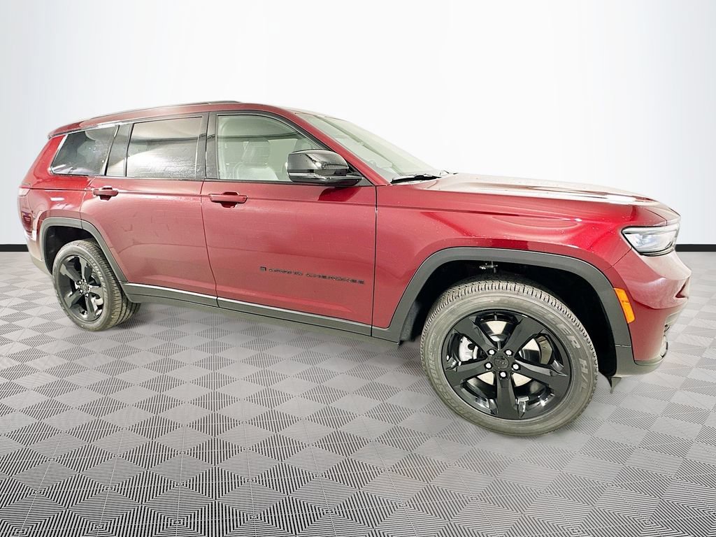 New 2025 Jeep Grand Cherokee L Altitude AWD/4WD image 3