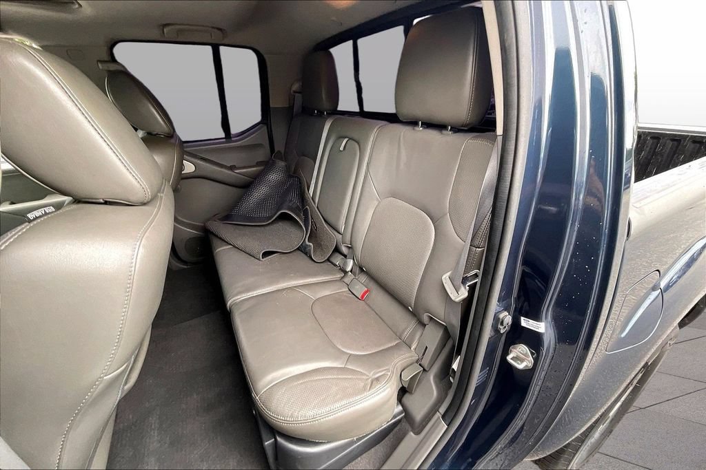 Used 2019 Nissan Frontier SL RWD image 27
