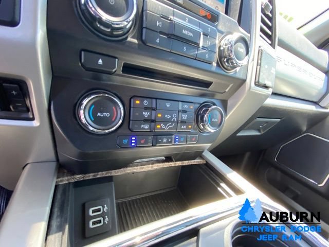 Used 2017 Ford F250 Lariat w/ Lariat Ultimate Package AWD/4WD image 44