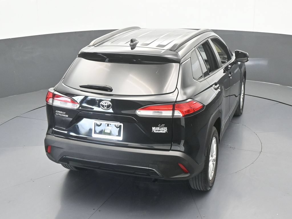 Used 2022 Toyota Corolla Cross LE w/ Moonroof Package FWD image 44