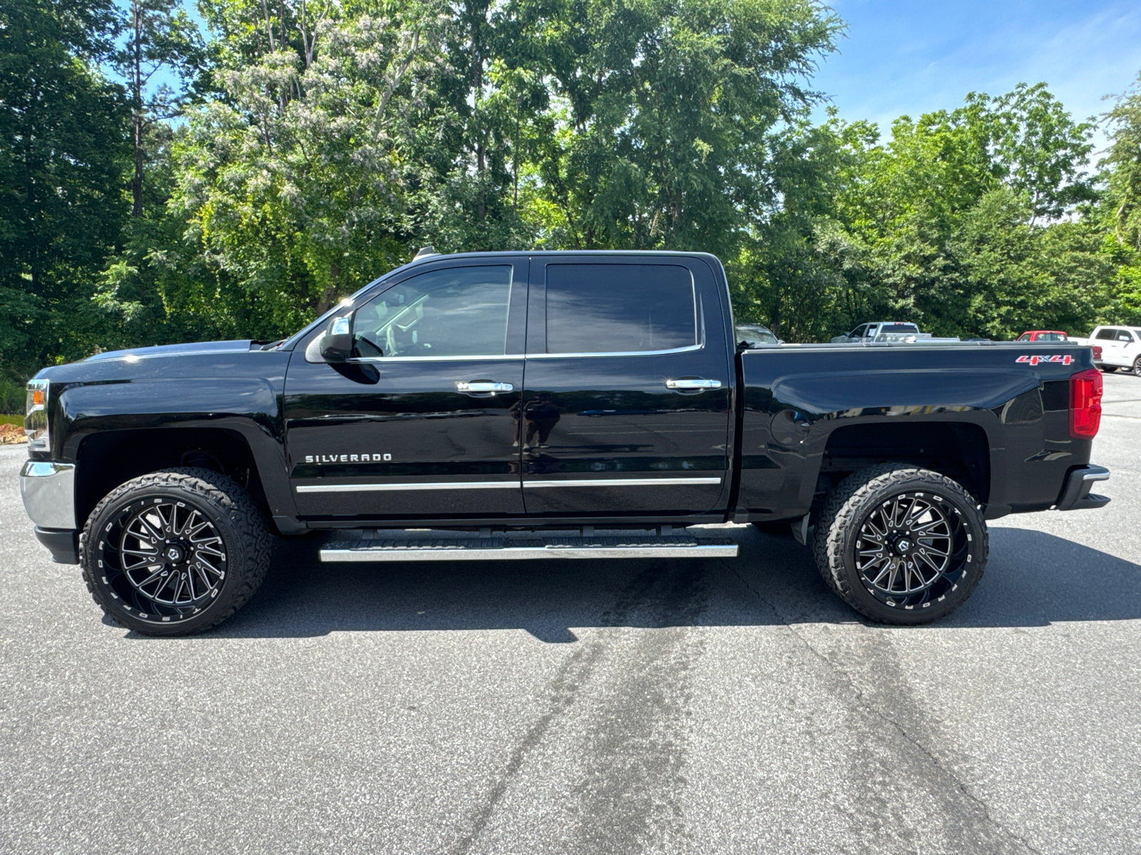 Used 2016 Chevrolet Silverado 1500 LTZ w/ Sport Package AWD/4WD image 8