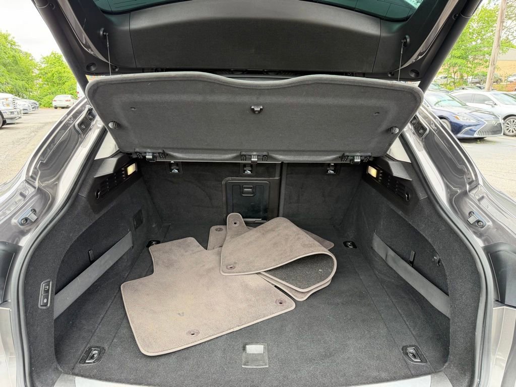 Used 2019 Maserati Levante GranLusso AWD/4WD image 7