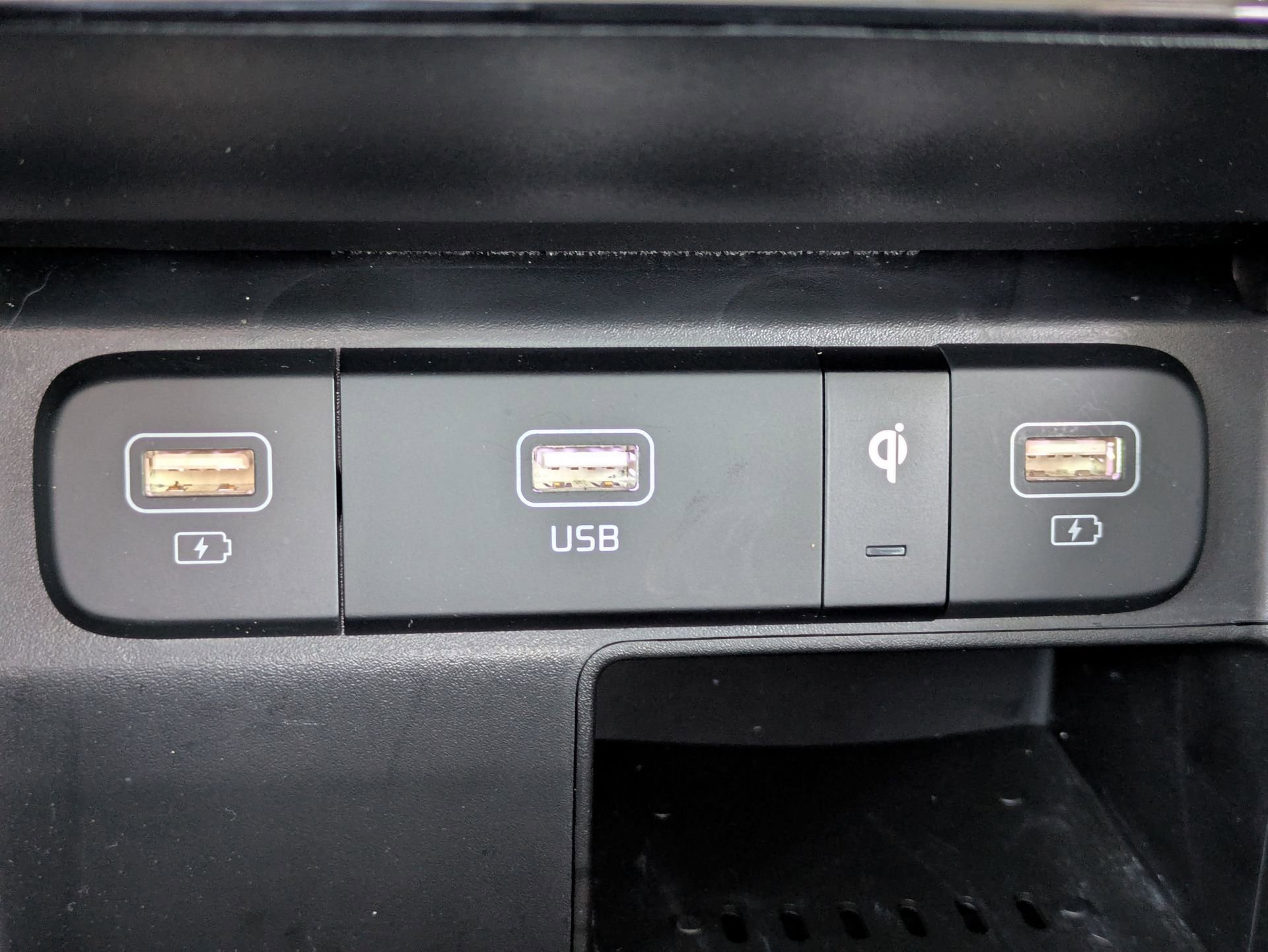 Used 2023 Kia Sorento SX Prestige image 30