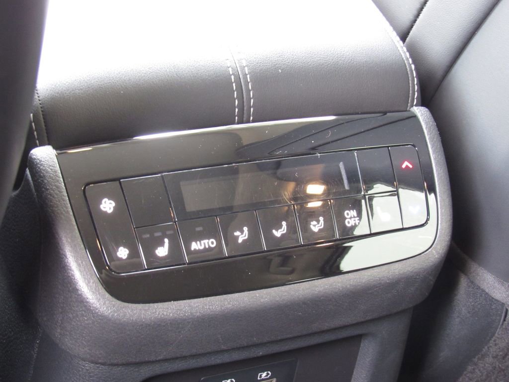 Used 2025 INFINITI QX60 Luxe image 36