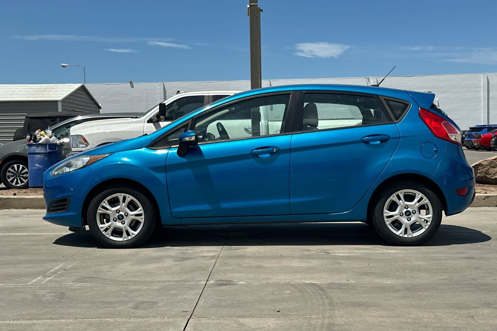 Used 2015 Ford Fiesta SE FWD image 6
