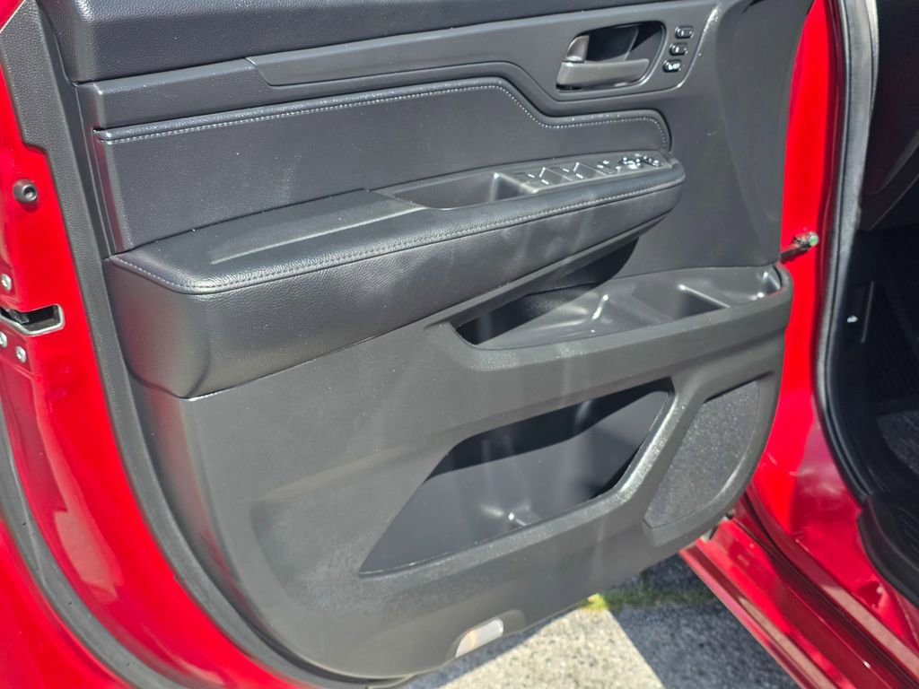 Used 2025 Honda Odyssey Sport-L image 13