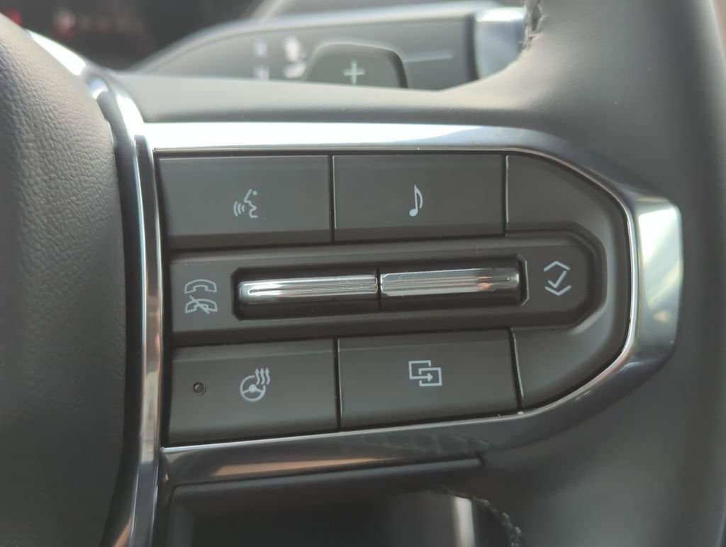 New 2026 GMC Acadia Elevation w/ Black Edition FWD image 29