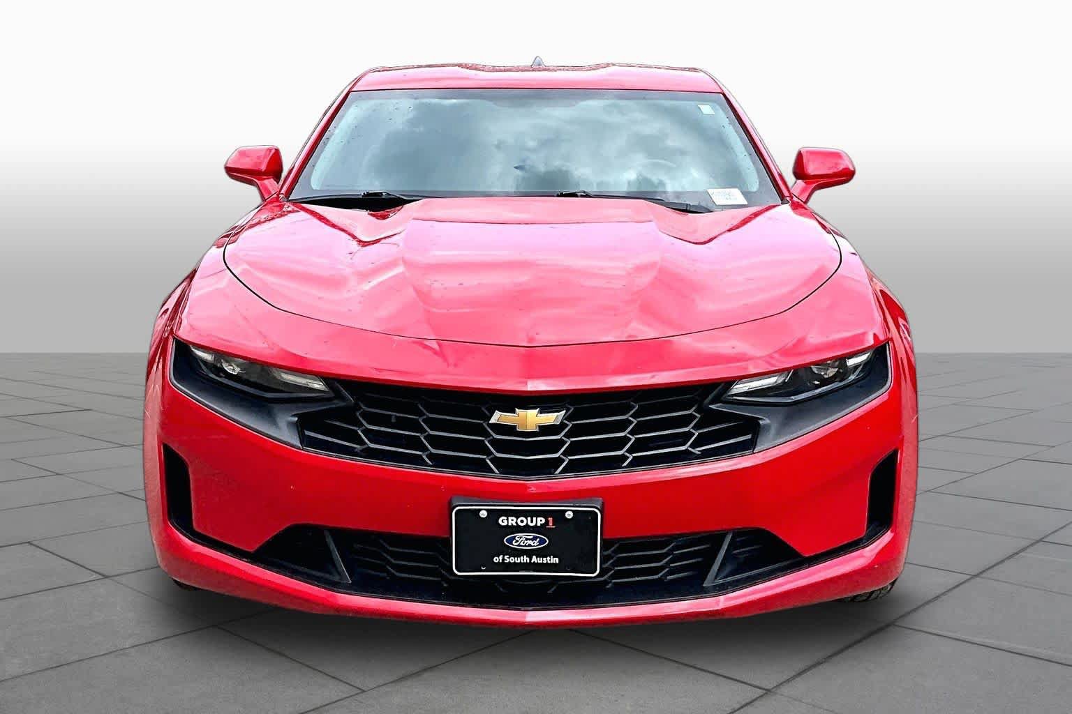 Used 2023 Chevrolet Camaro LT RWD image 4