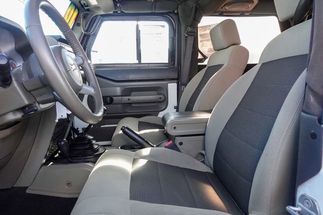 Used 2010 Jeep Wrangler Sahara image 13