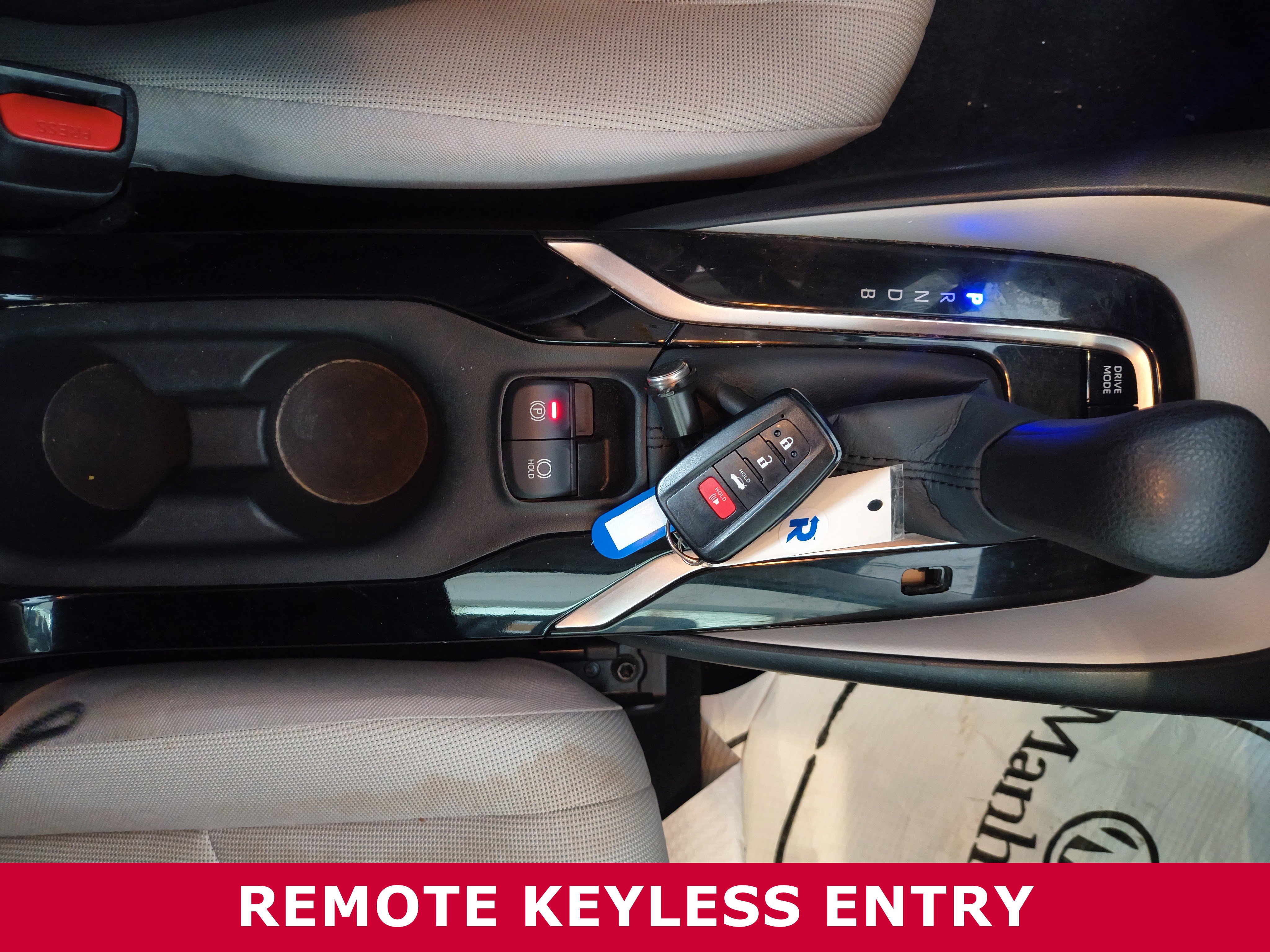 Used 2022 Toyota Corolla LE image 20