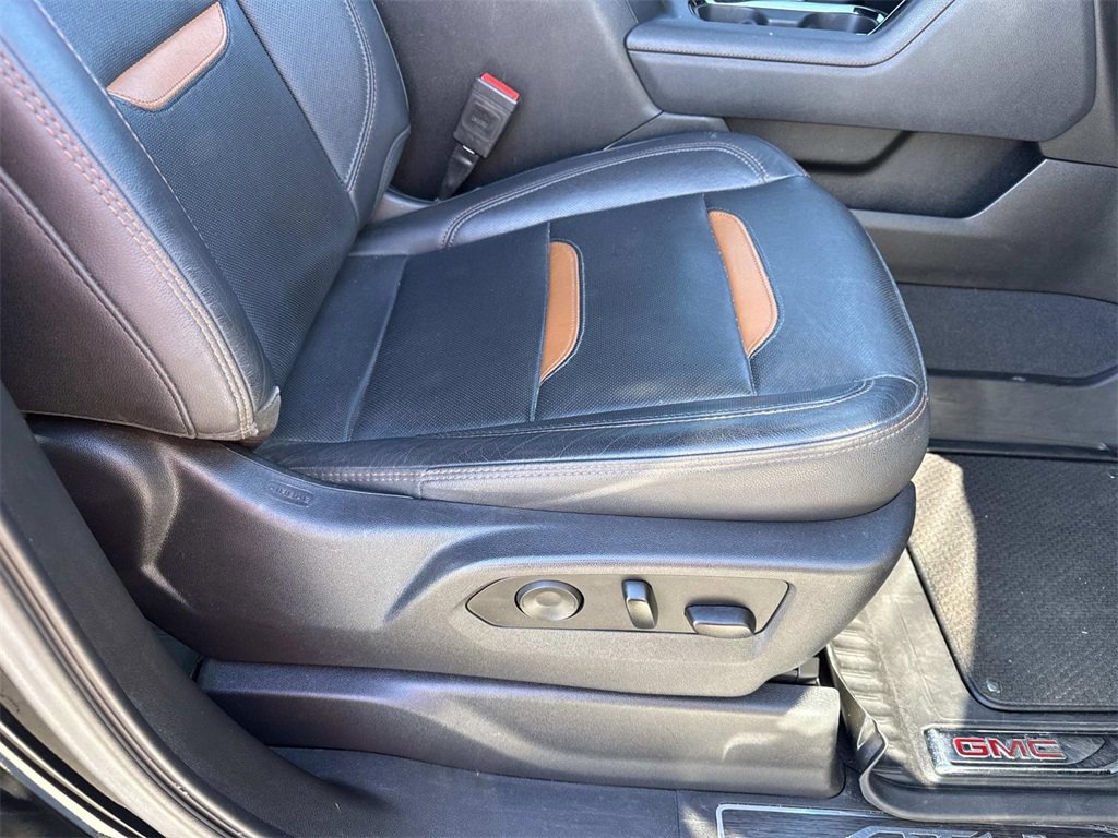 Used 2024 GMC Sierra 2500 AT4 w/ AT4 Premium Plus Package image 28