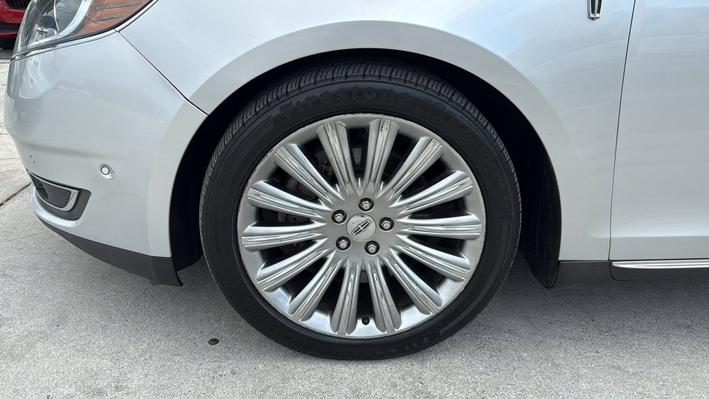 Used 2014 Lincoln MKS AWD w/ Equipment Group 101A image 10