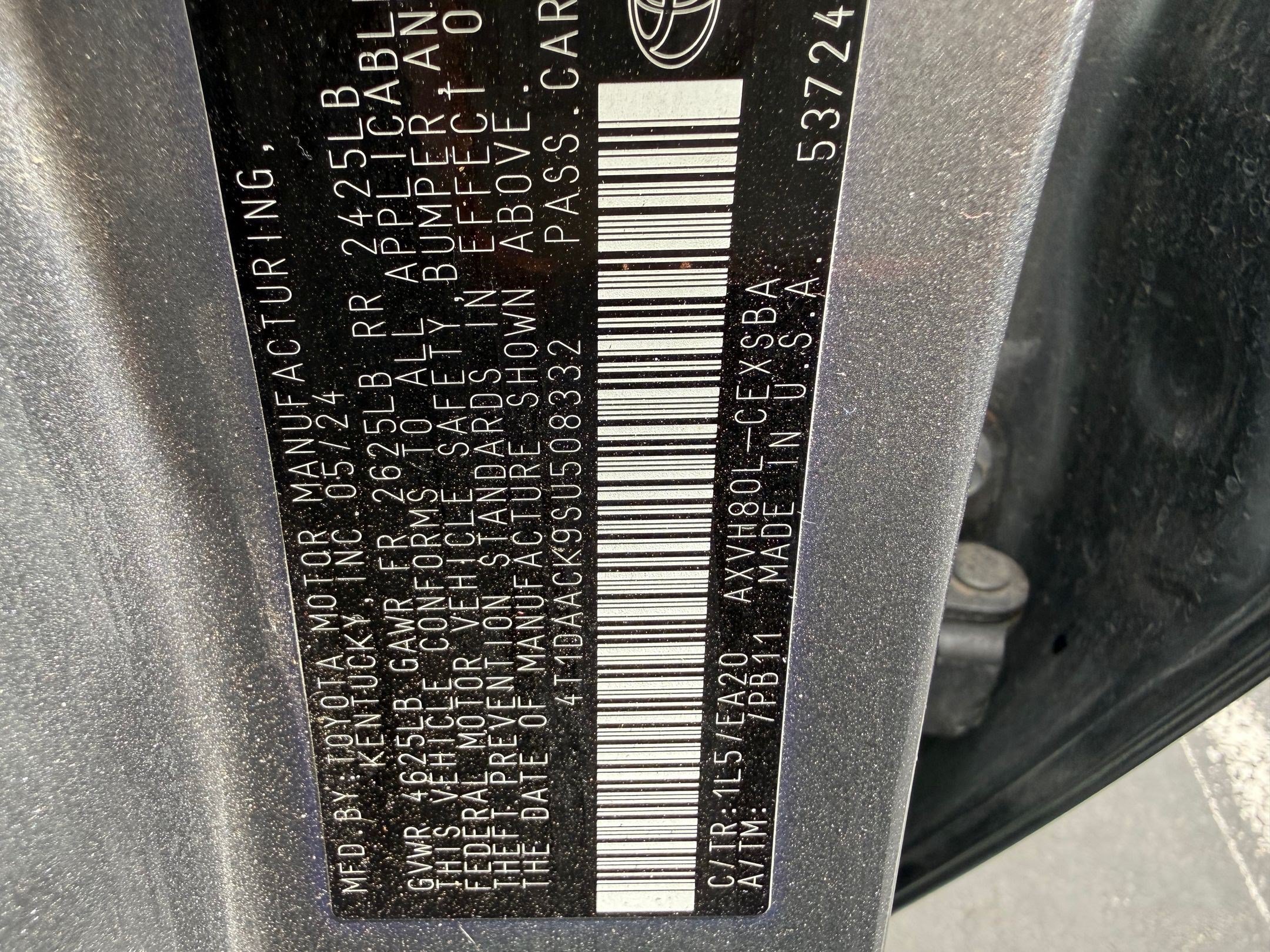 Used 2025 Toyota Camry SE FWD image 32