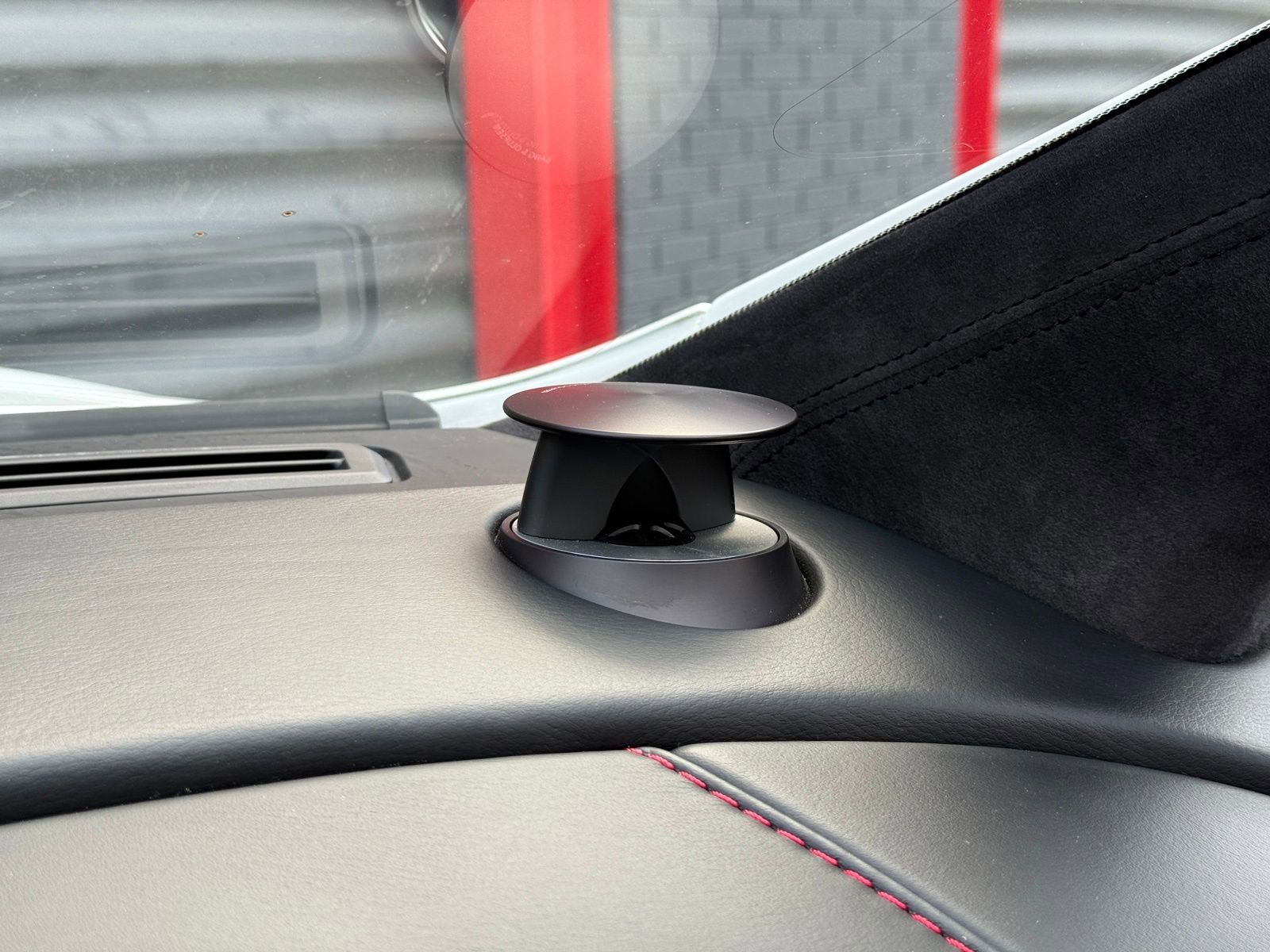 Used 2015 Aston Martin Rapide S image 32