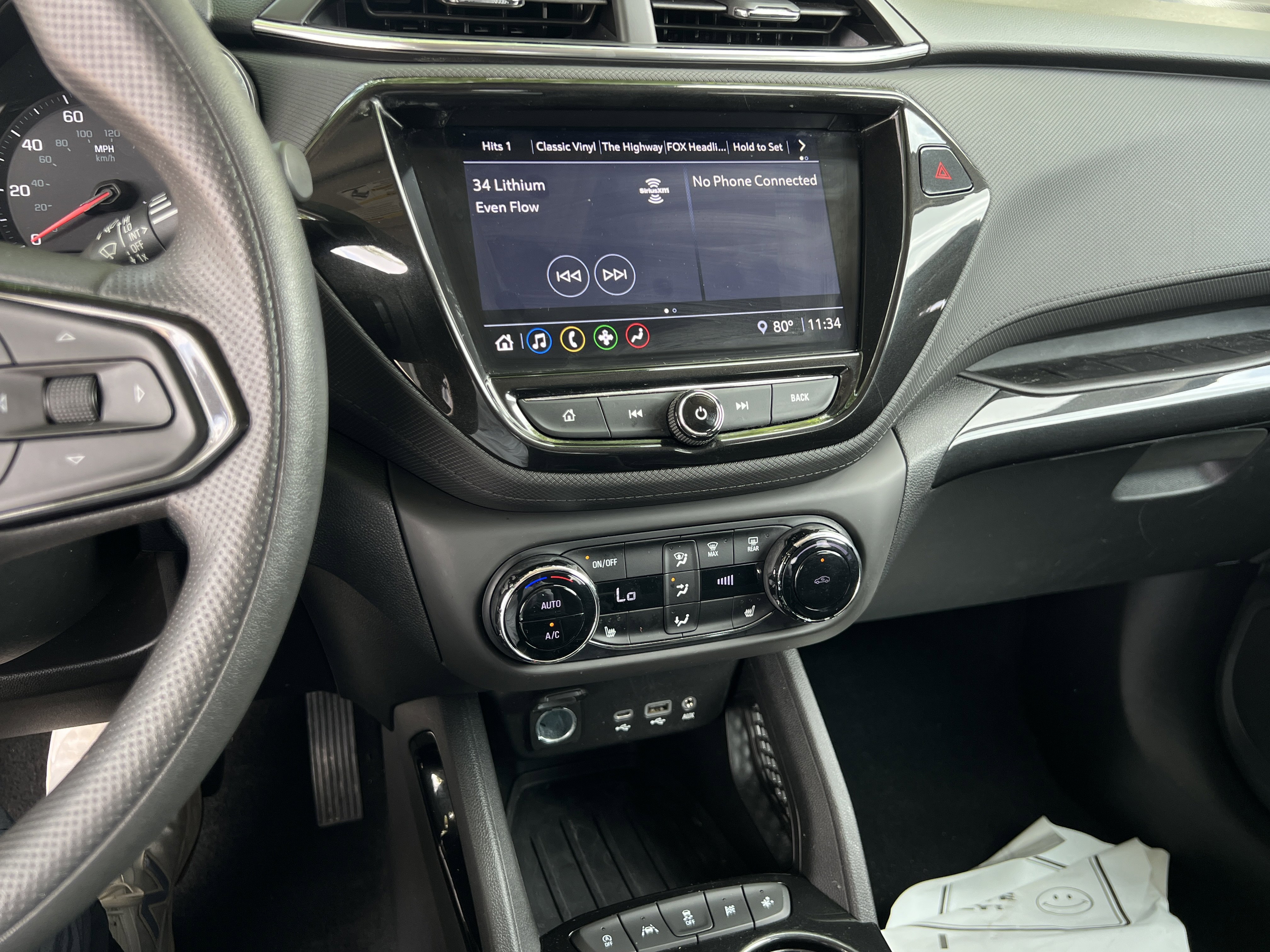 Used 2021 Chevrolet TrailBlazer LT w/ Convenience Package FWD image 15