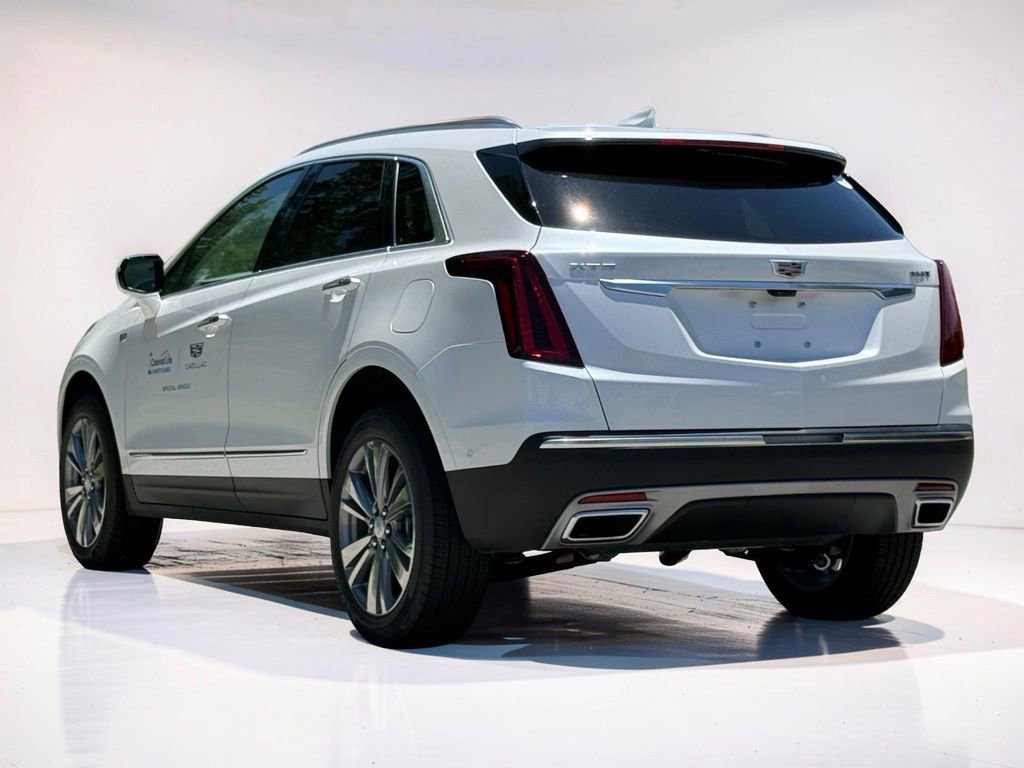 New 2026 Cadillac XT5 Premium Luxury FWD image 11