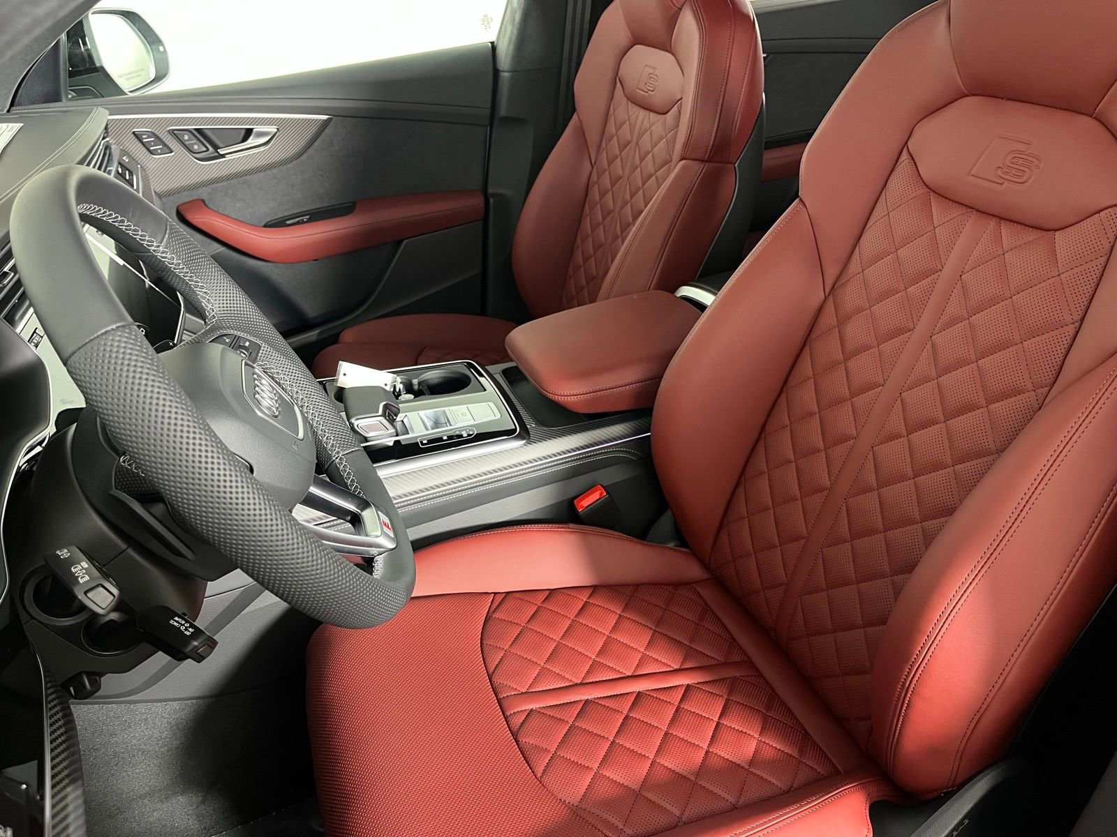 New 2026 Audi SQ8 Prestige image 11