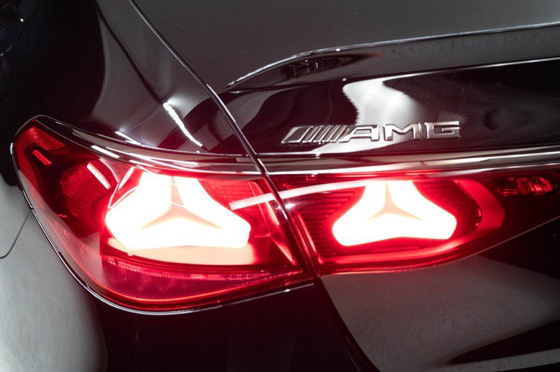 New 2027 Mercedes-Benz E 53 AMG e 4MATIC Sedan image 9