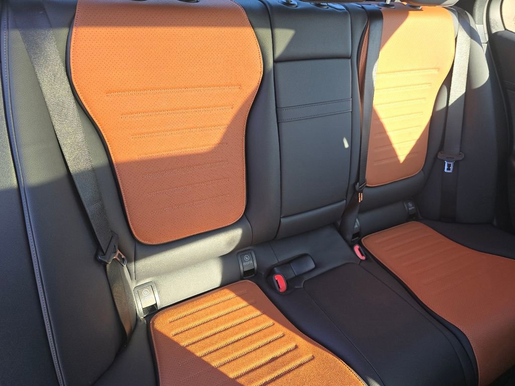 Used 2026 Mercedes-Benz C 300 4MATIC Sedan image 21