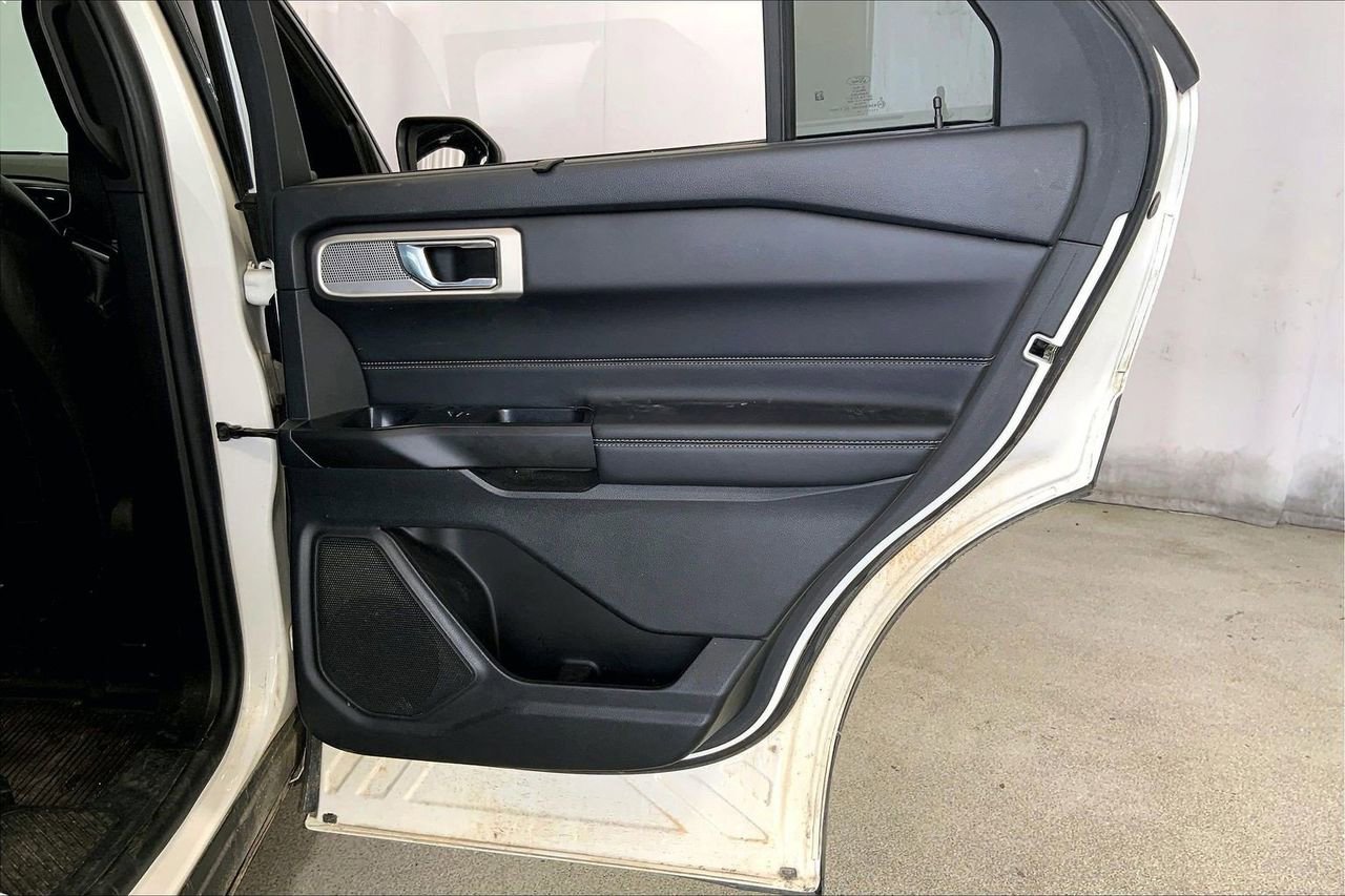 Used 2020 Ford Explorer Limited RWD image 22
