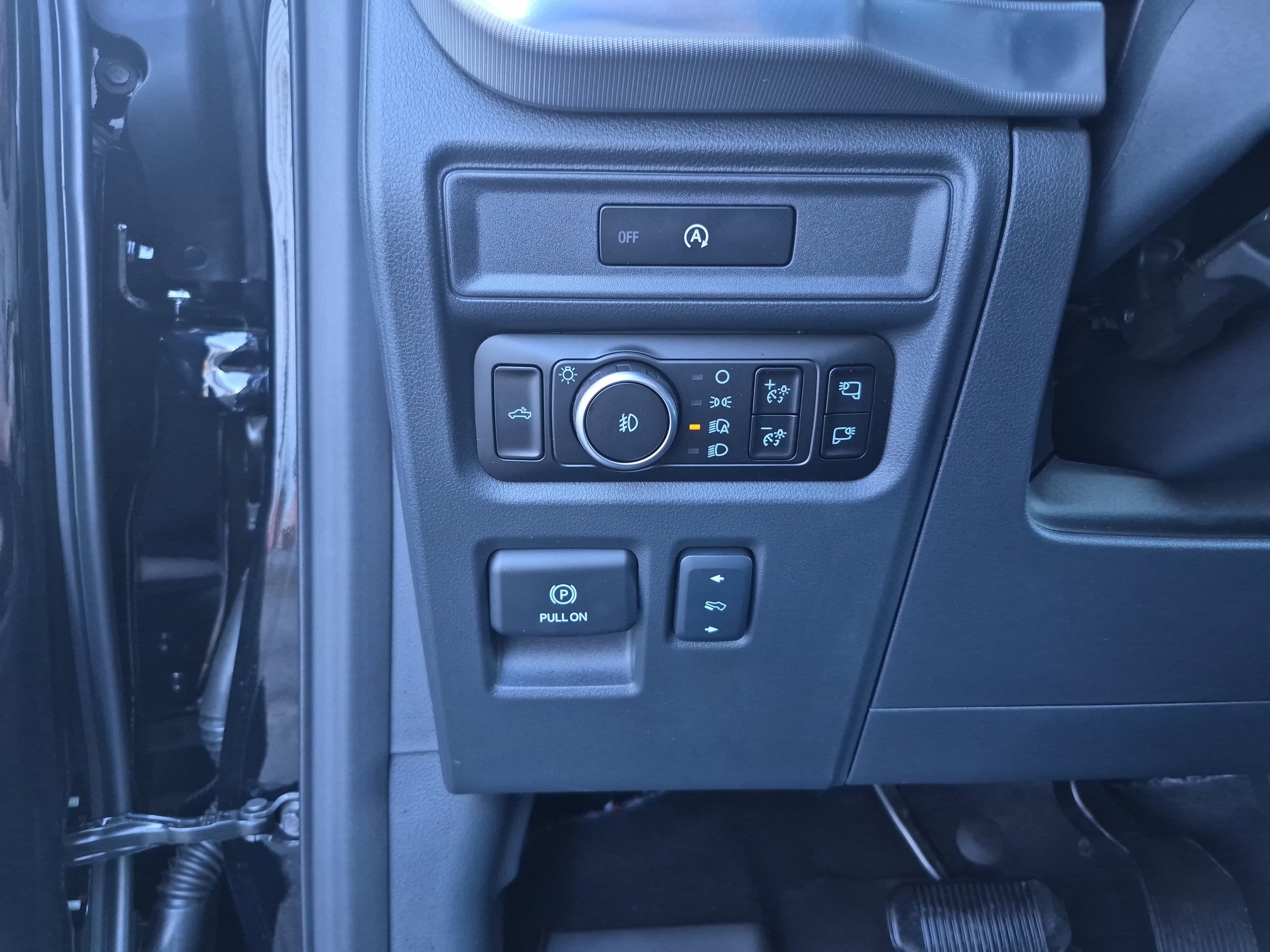 New 2025 Ford F150 Lariat w/ Equipment Group 501A Mid image 23