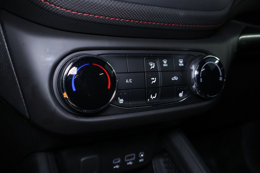 Used 2023 Chevrolet TrailBlazer RS image 31