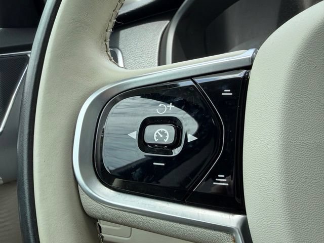 Used 2021 Volvo XC90 T5 Momentum FWD image 20