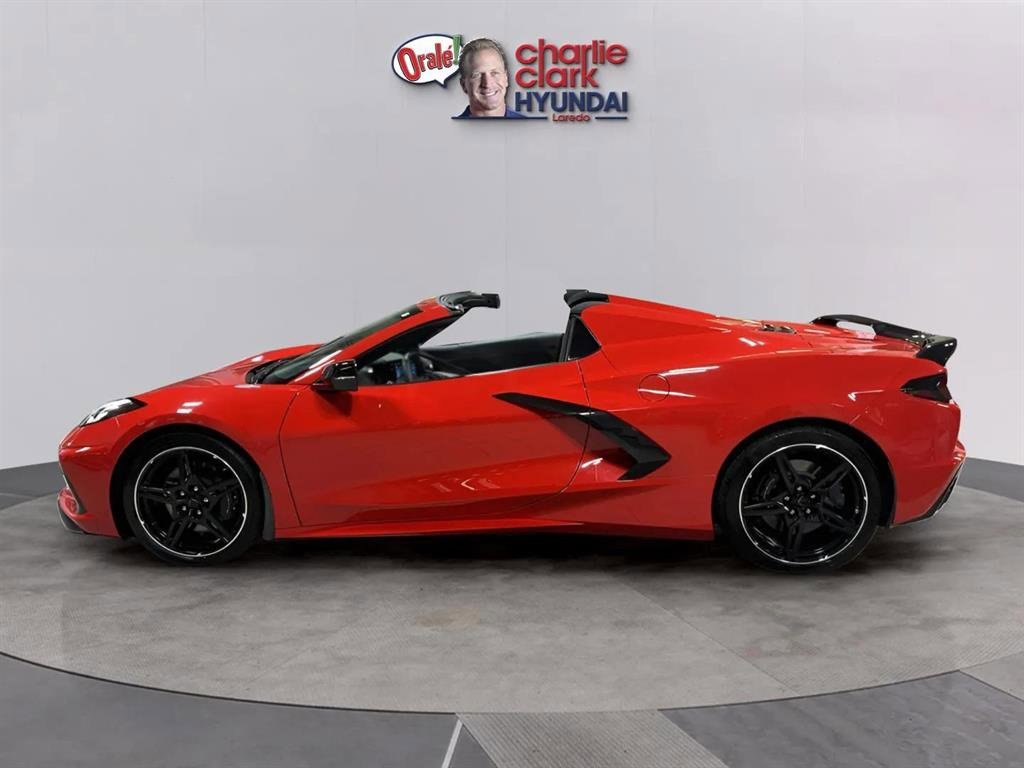 Used 2024 Chevrolet Corvette Stingray Convertible w/ Z51 Performance Package image 3