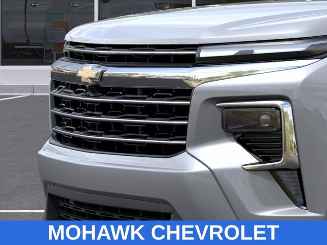 New 2027 Chevrolet Traverse LT w/ LPO, Floor Liner Package AWD/4WD image 13