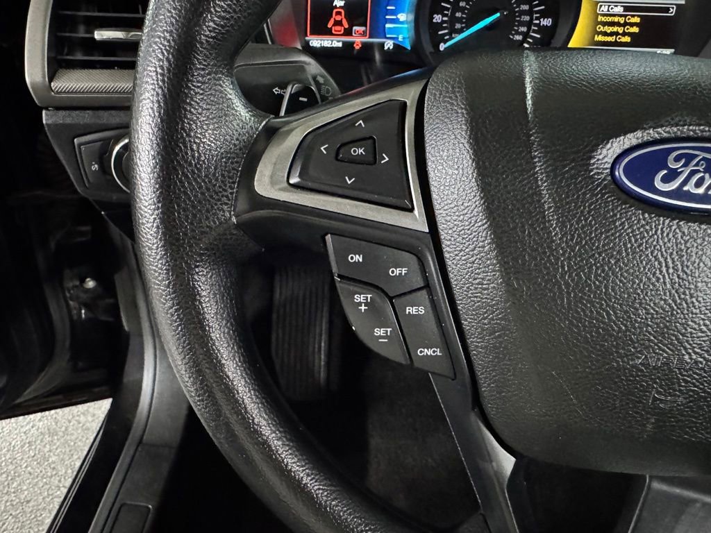 Used 2018 Ford Fusion SE w/ Fusion SE Technology Package FWD image 28
