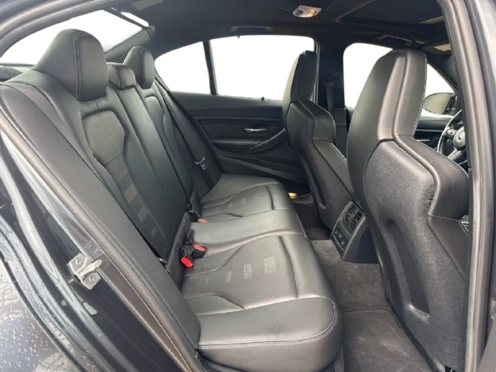Used 2018 BMW M3 RWD image 12